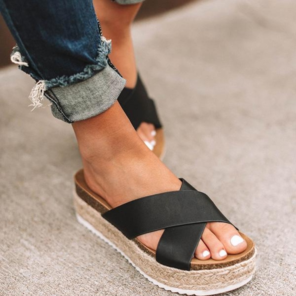 NEW*** TAN LADIES CROSS BANDS PLATFORM SLIDES - Picture 4 of 5